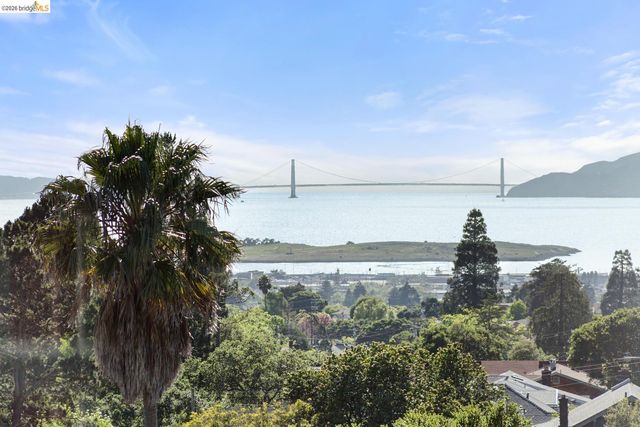 2031 Los Angeles Ave, Berkeley, CA 94707