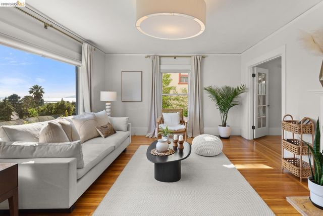 2031 Los Angeles Ave, Berkeley, CA 94707