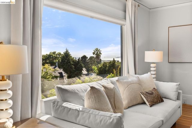 2031 Los Angeles Ave, Berkeley, CA 94707