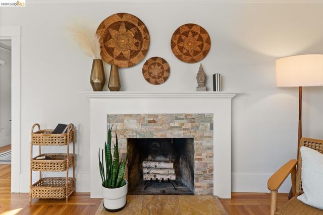 2031 Los Angeles Ave, Berkeley, CA 94707