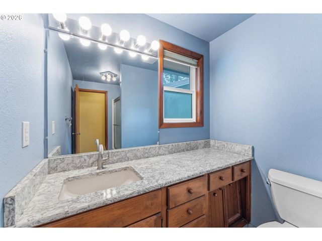 16792 S PAM Dr, Oregon City, OR 97045