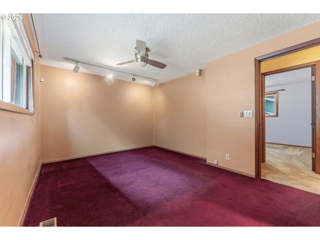 16792 S PAM Dr, Oregon City, OR 97045
