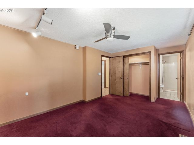 16792 S PAM Dr, Oregon City, OR 97045