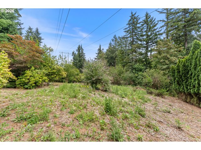 16792 S PAM Dr, Oregon City, OR 97045