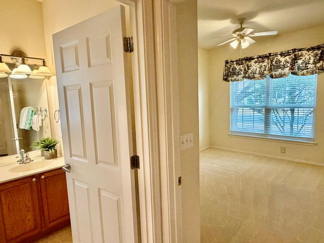 316 Crockett LOOP, Georgetown, TX 78633