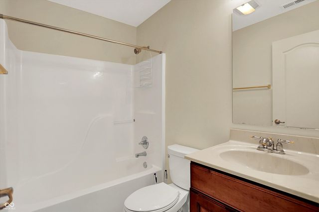 12622 Whisper Way, Fishers, IN 46037