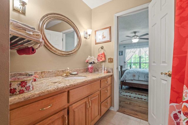 6136 Arnies Way, Milton, FL 32570