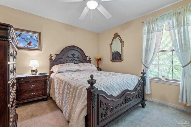 6136 Arnies Way, Milton, FL 32570