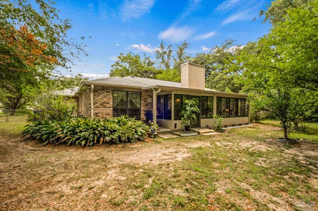 6136 Arnies Way, Milton, FL 32570