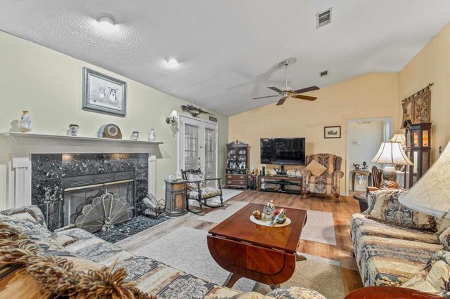 6136 Arnies Way, Milton, FL 32570