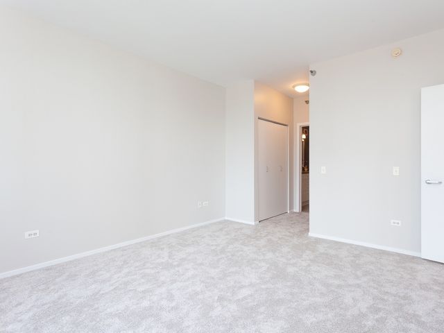 330 N JEFFERSON Street 801, Chicago, IL 60661