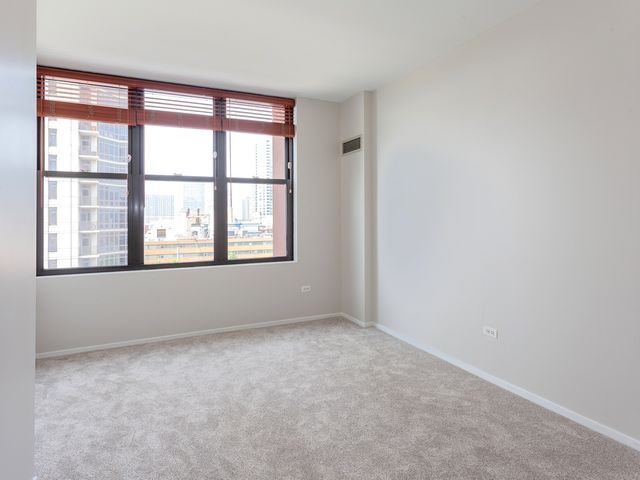 330 N JEFFERSON Street 801, Chicago, IL 60661