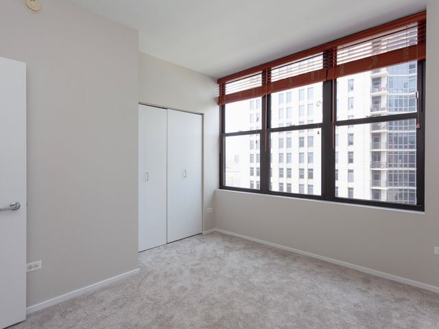 330 N JEFFERSON Street 801, Chicago, IL 60661