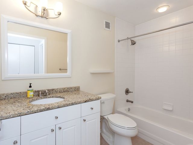 330 N JEFFERSON Street 801, Chicago, IL 60661