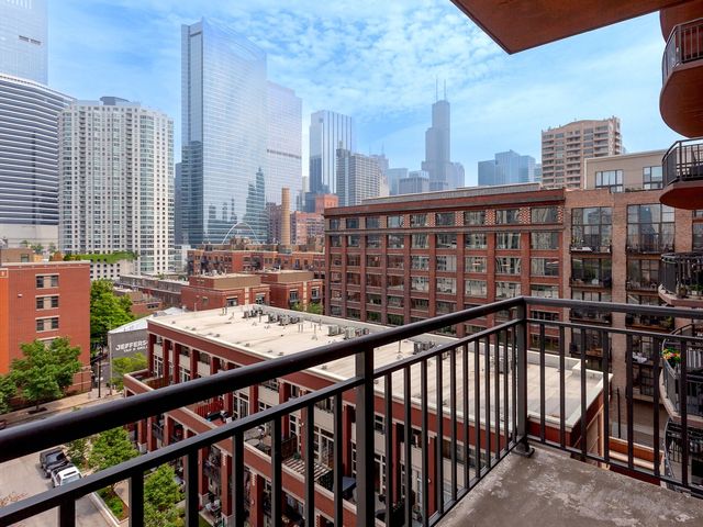 330 N JEFFERSON Street 801, Chicago, IL 60661