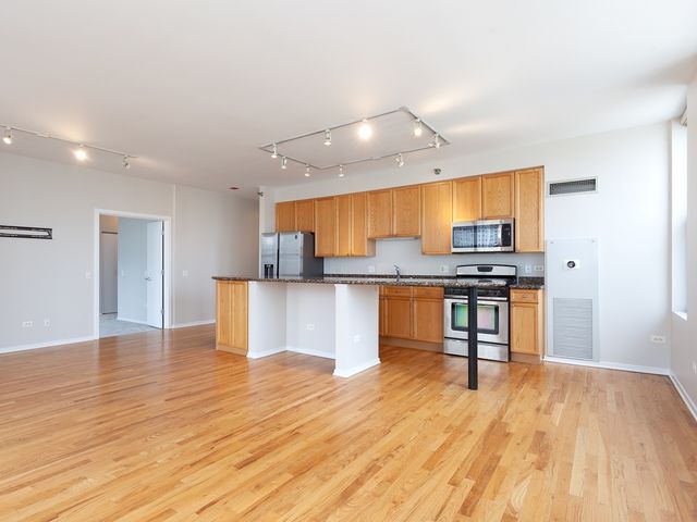 330 N JEFFERSON Street 801, Chicago, IL 60661