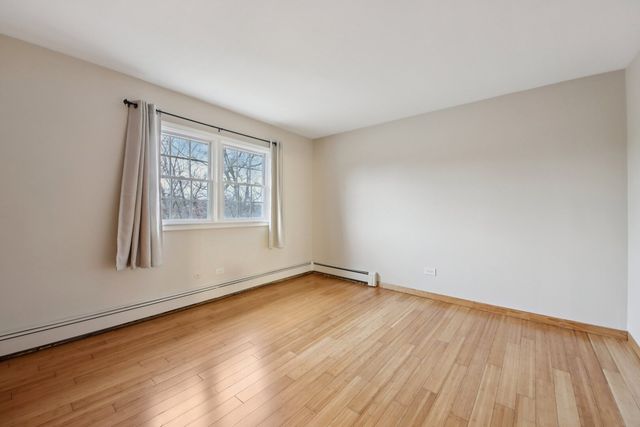 2419 Ogden Avenue 9, Downers Grove, IL 60515