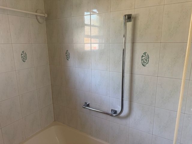 66 Thomas St, Brockton, MA 02302