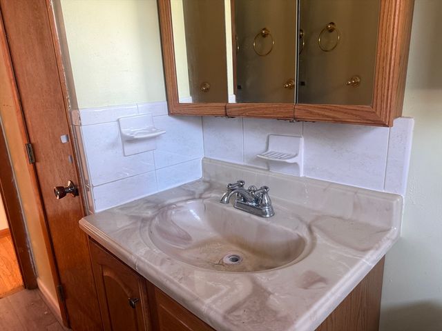 66 Thomas St, Brockton, MA 02302