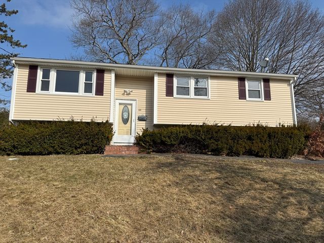 66 Thomas St, Brockton, MA 02302