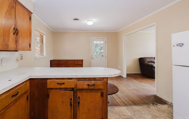 5 Roane Circle, Little Rock, AR 72204