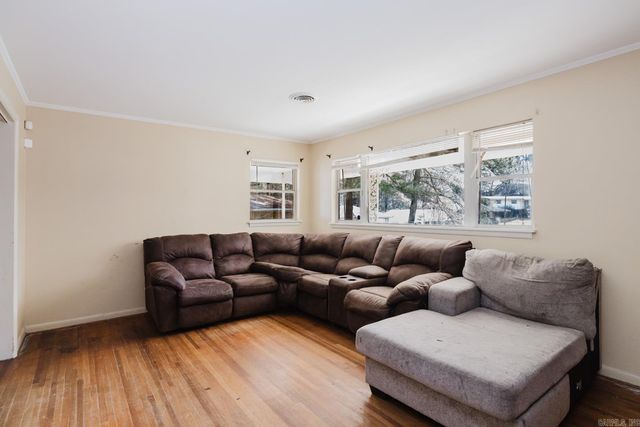 5 Roane Circle, Little Rock, AR 72204