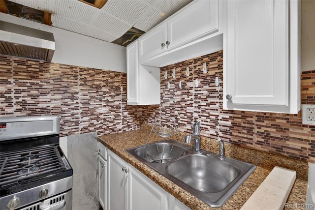 2317 Neibel Street, Hamtramck, MI 48212