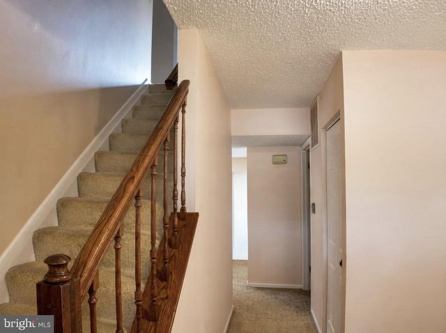 5 HUNTERS CT, Lutherville Timonium, MD 21093