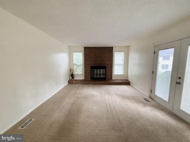 5 HUNTERS CT, Lutherville Timonium, MD 21093