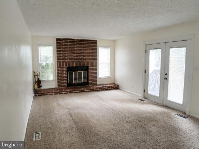 5 HUNTERS CT, Lutherville Timonium, MD 21093