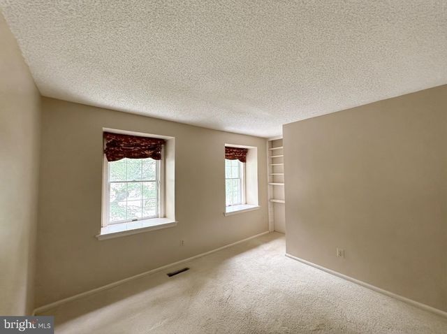 5 HUNTERS CT, Lutherville Timonium, MD 21093