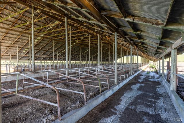 4695 Old Adobe Rd, Petaluma, CA 94954