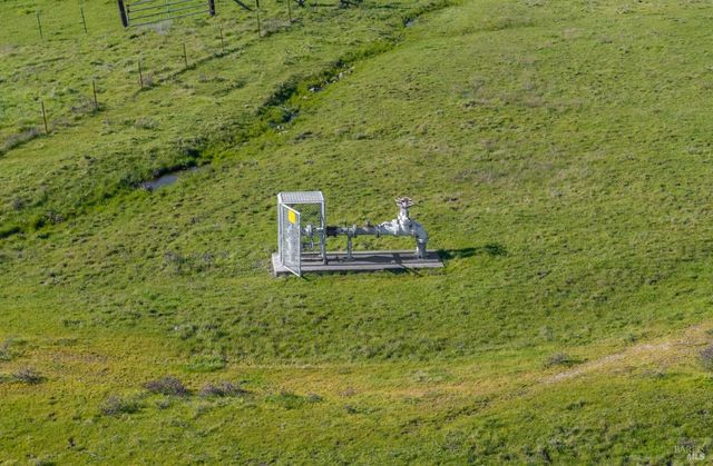 4695 Old Adobe Rd, Petaluma, CA 94954