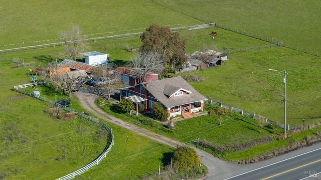 4695 Old Adobe Rd, Petaluma, CA 94954