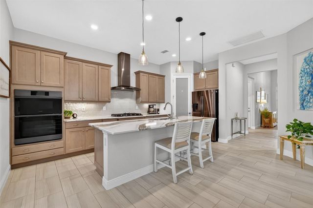 8228 BRIDGEPORT BAY CIRCLE, Mount Dora, FL 32757