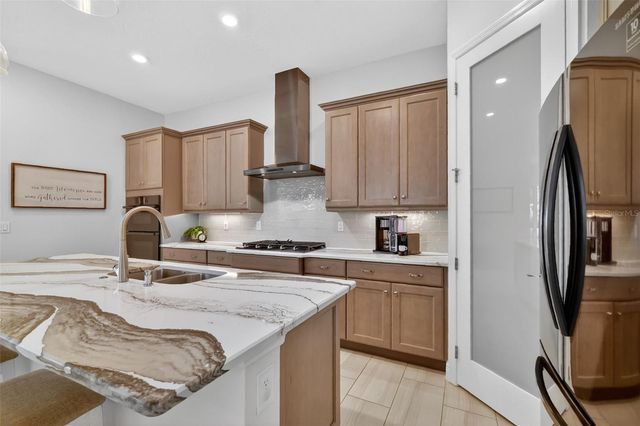 8228 BRIDGEPORT BAY CIRCLE, Mount Dora, FL 32757