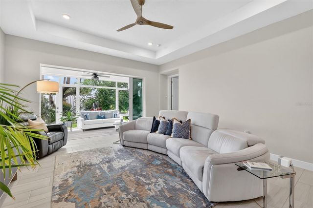 8228 BRIDGEPORT BAY CIRCLE, Mount Dora, FL 32757