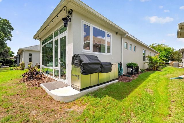 8228 BRIDGEPORT BAY CIRCLE, Mount Dora, FL 32757