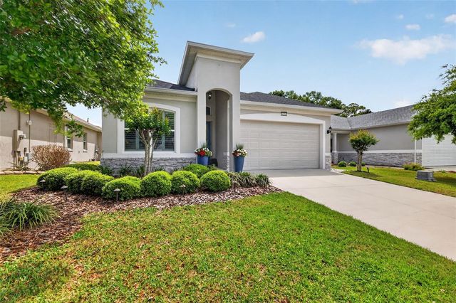 8228 BRIDGEPORT BAY CIRCLE, Mount Dora, FL 32757