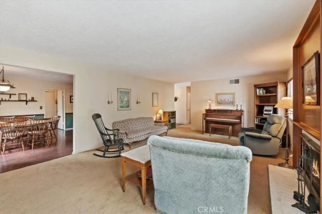 7811 Big Rock Drive, Jurupa Valley, CA 92509