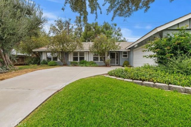 7811 Big Rock Drive, Jurupa Valley, CA 92509