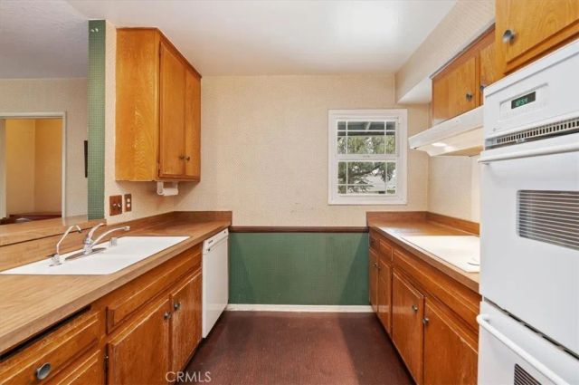 7811 Big Rock Drive, Jurupa Valley, CA 92509
