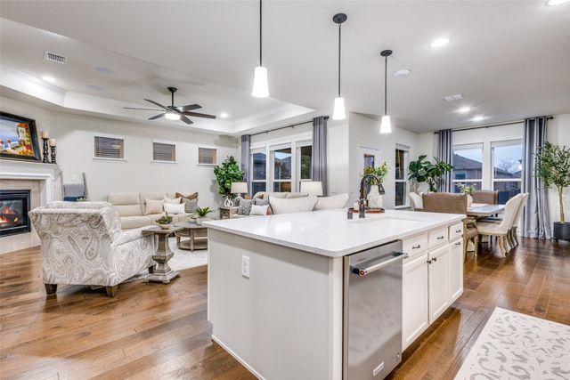 824 Habitat Trail, Mckinney, TX 75071