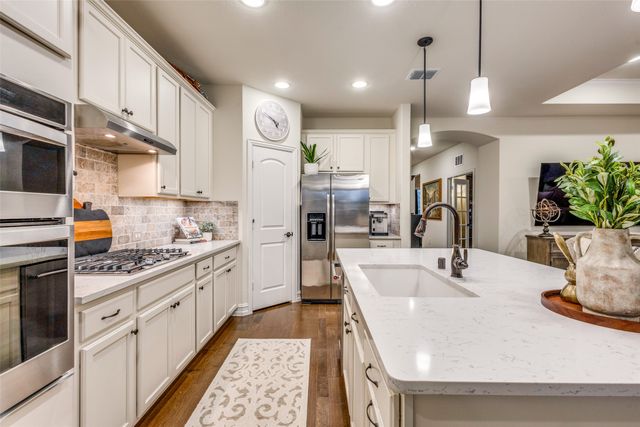 824 Habitat Trail, Mckinney, TX 75071