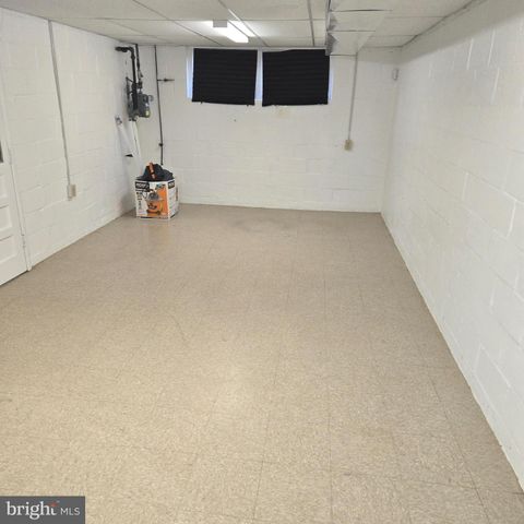 6624 CHIPPEWA DR, Baltimore, MD 21209