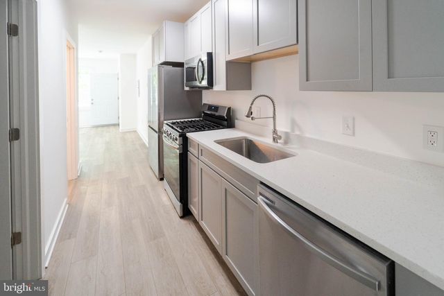 1500 V ST SE #2, Washington, DC 20020