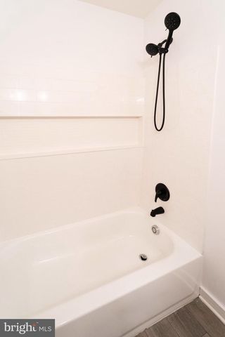 1500 V ST SE #2, Washington, DC 20020