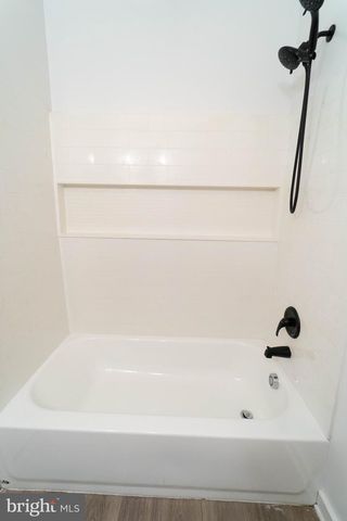 1500 V ST SE #2, Washington, DC 20020