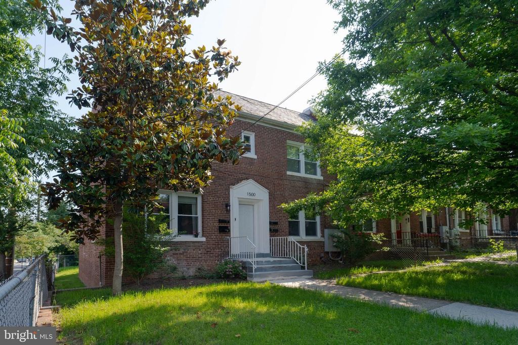 1500 V ST SE #2, Washington, DC 20020