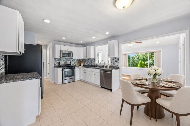 118 Granville Ave 118, Malden, MA 02148